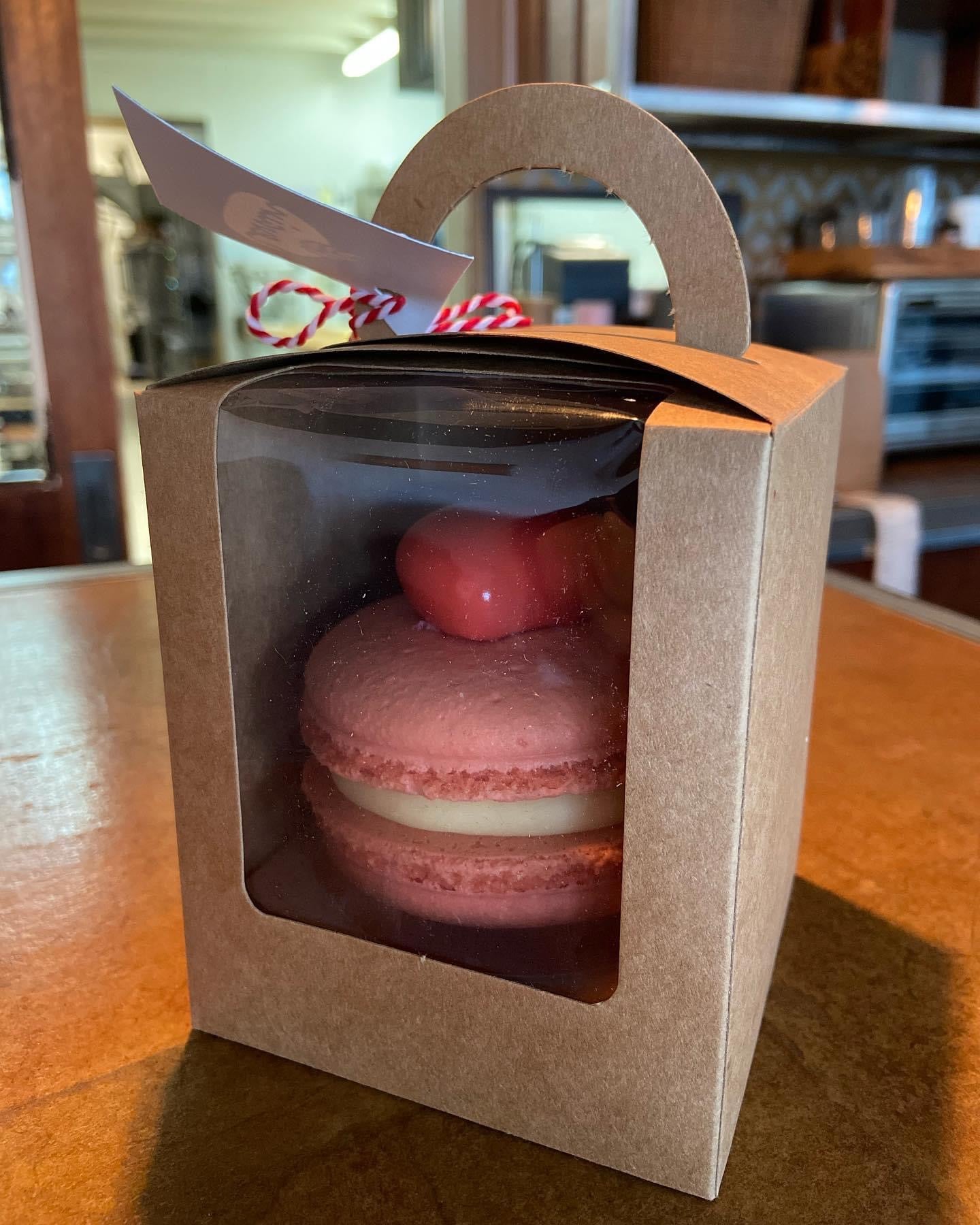 Valentines Macaroon - AGU